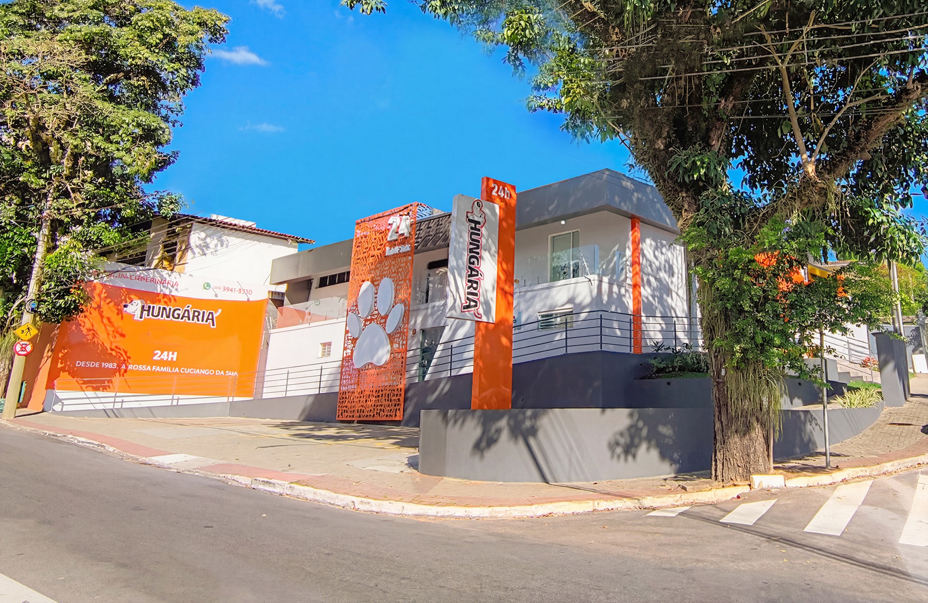 Fachada da Clínica Veterinária Hungária